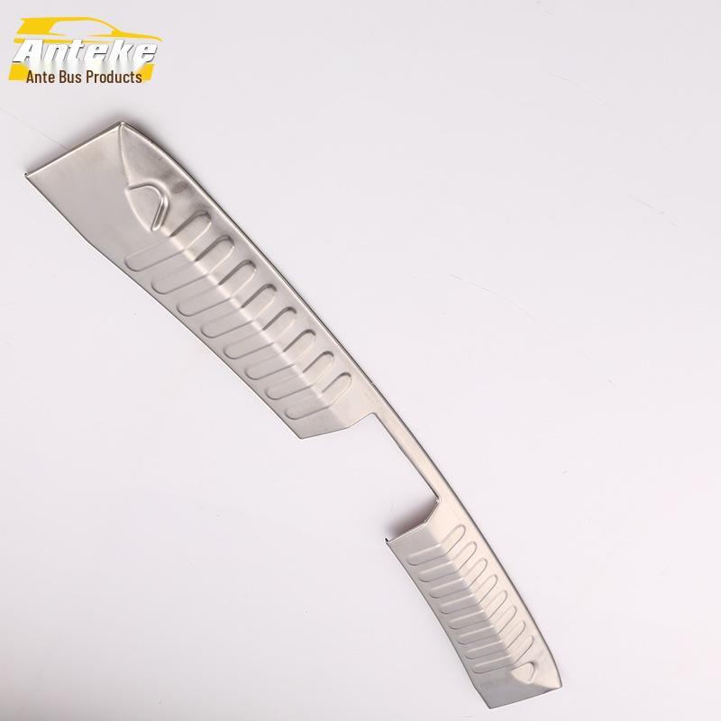 Stainless Steel Rear Guard Plate for Besturn 16 B50 Models: Trunk Protection & Decoration