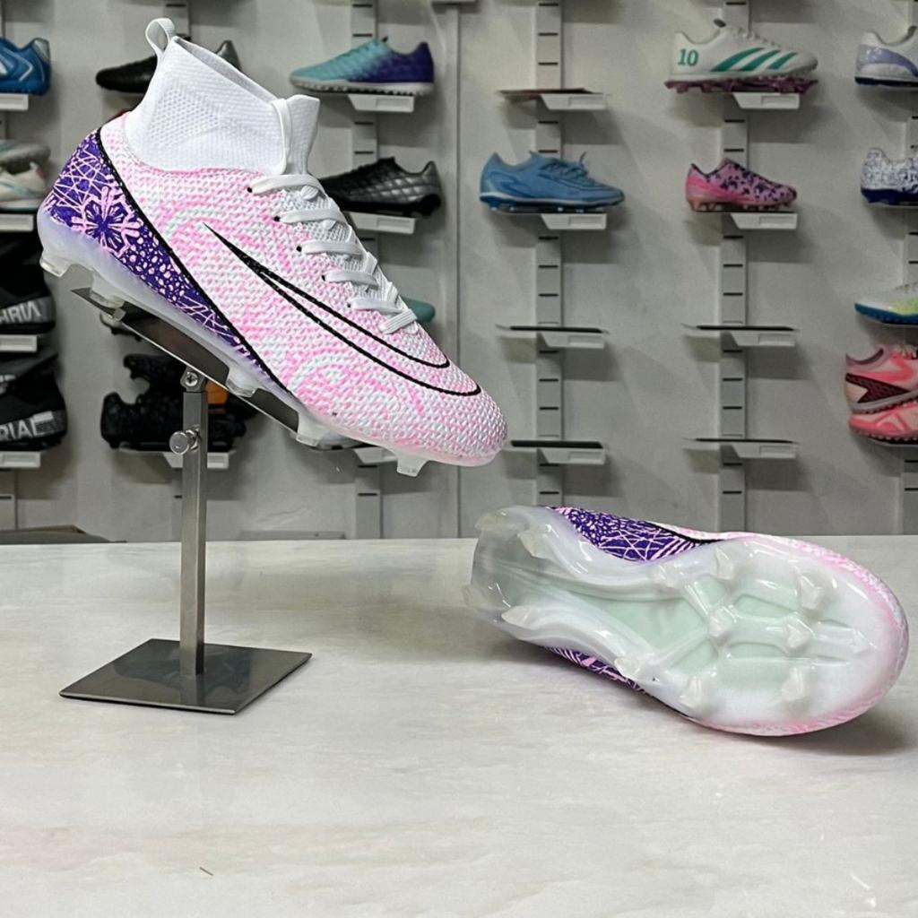 Beliebte Kinder Erwachsene abgebrochene Nägel lange Nägel Fußballschuhe Sportschuhe