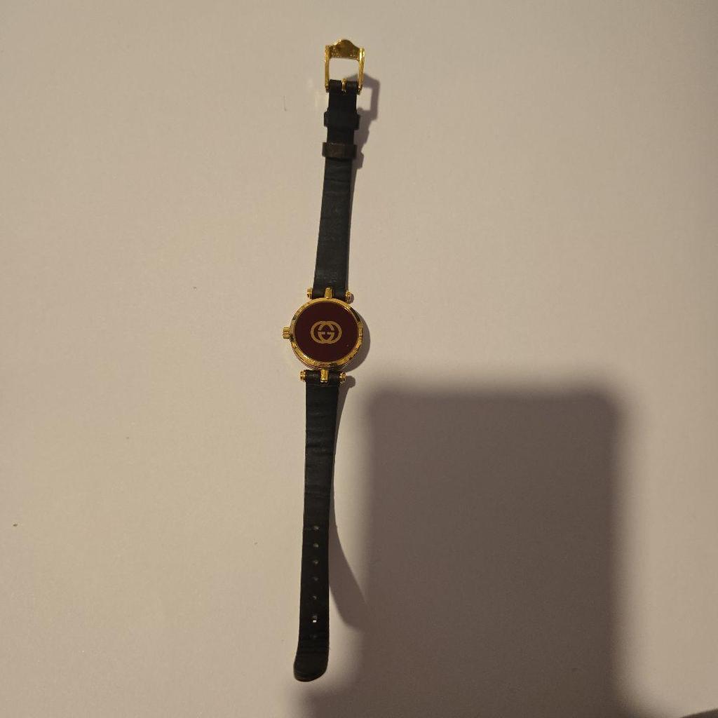 Used GUCCI ladies watch gold black