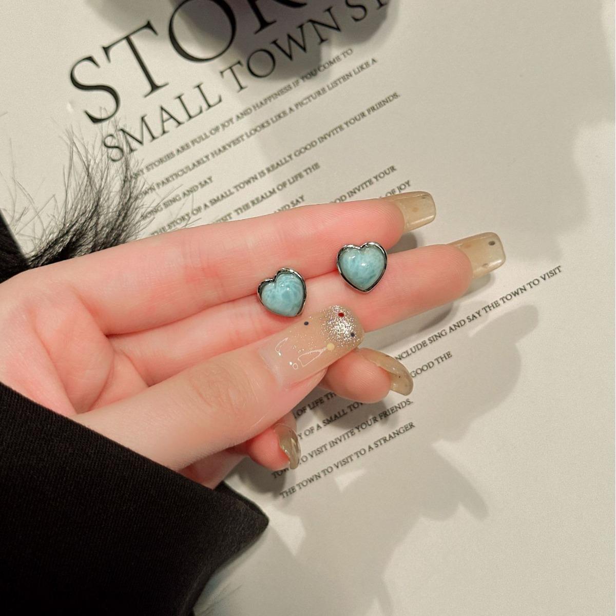 

Love stud earrings sterling silver s925 sweet girl cute daily simple tassel explosion commuting versatile 925 silver