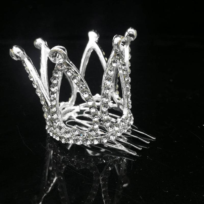 

Модный Роскошный Серебряный Дизайн Корона для Девочки Подходит Детский День Рождения Корона Принцессы Красивое Блестящее Украшение для Волос Универсальная Повязка для Волос