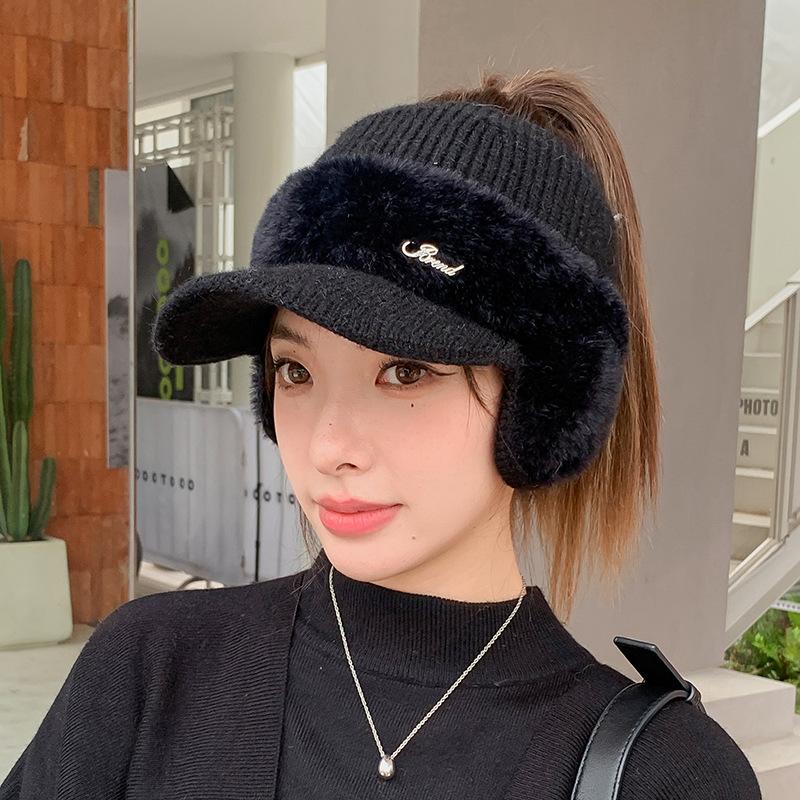 Korean Versatile Hat for Women In Winter Riding Windproof Ear Protection Hat Plus Velvet Warm Baseball Cap Casual Empty Top Wool Hat