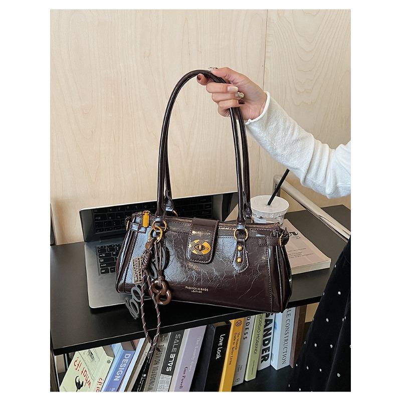 Retro Single-shoulder Crossbody Bag with Large Capacity for Daily Commuting and Tote Bag
