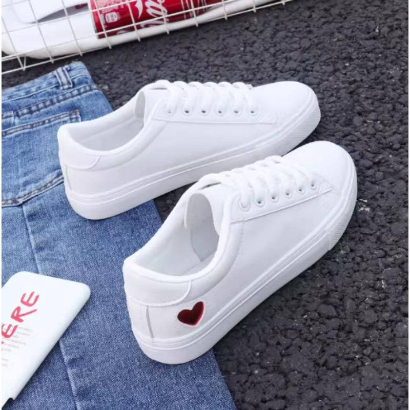 Large quantity can be negotiated, spring leather surface love little white shoes women's shoes new popular versatile casual board shoes white shoes