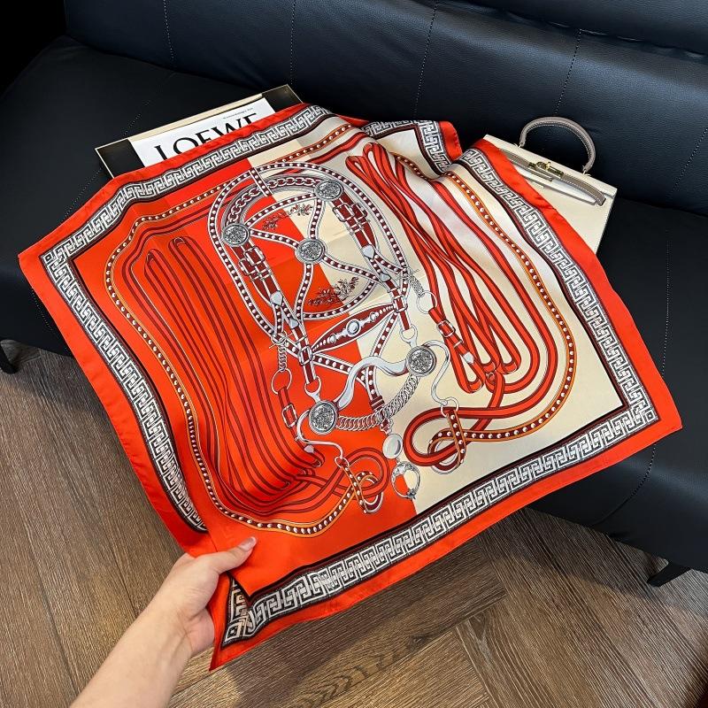 New silk scarf women's fashion versatile high-end small square scarf Korean version neck protection scarf spring and autumn retro scarf binding bag