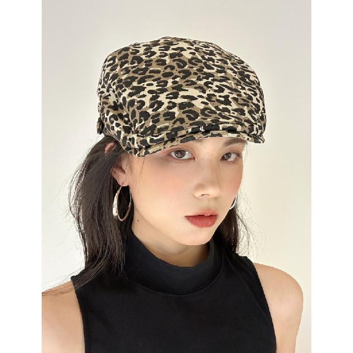 

Leopard print beret, unique forward cap for women, Korean duckbill cap, retro casual fashion, versatile and stylish M（56-58cm）