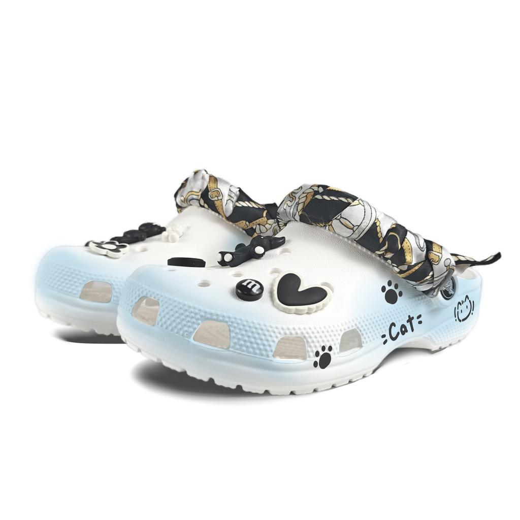 Crocs Crush Clog EVA Hello Smile Slipper Decorative Buckle Hand Painted Graffiti Casual Fashion Versatile Hole Shoes Unisex White