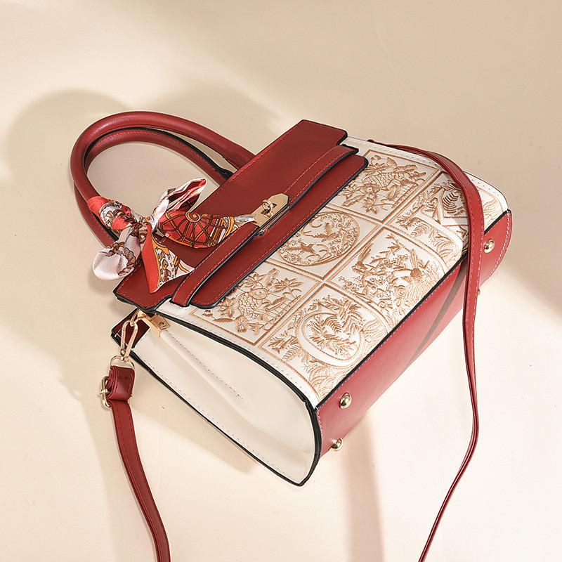 Chic Large Pu Tote Bag For Women With Stylish Color Block Accents And Zipper