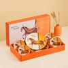 Keramik-Geschirr-Geschenkset zum Jahr des Pferdes