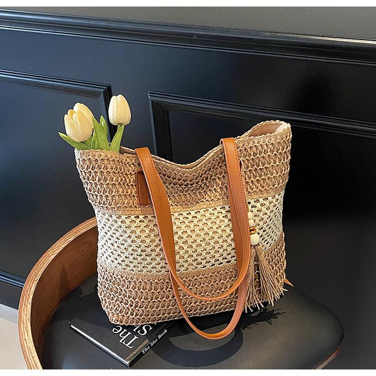 Large capacity bag women's new hand-woven straw bag commuter shoulder seaside vacation beach bag