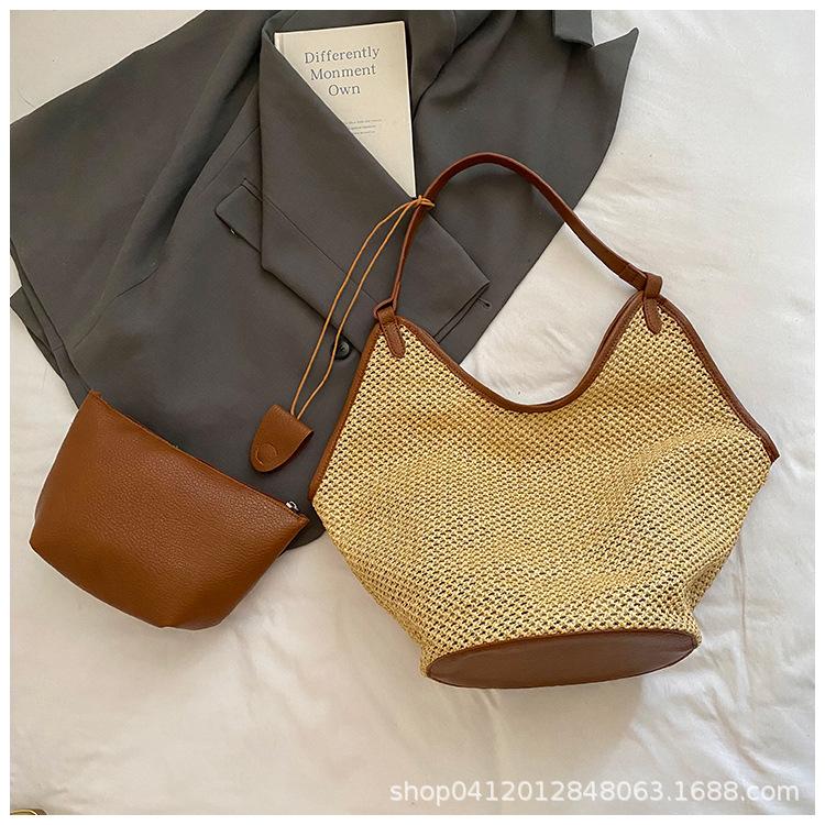 

French holiday style straw bag 2025 new splicing large-capacity tote bag underarm bag lazy single shoulder mother and child bag коричневый