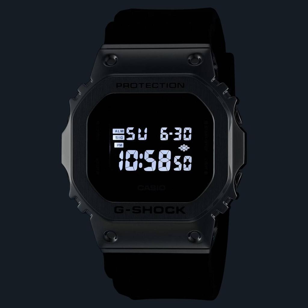 Casio Digital Metal Cover Compact LED Light Watch G-SHOCK (Black/Silver) GM-5600U-1JF