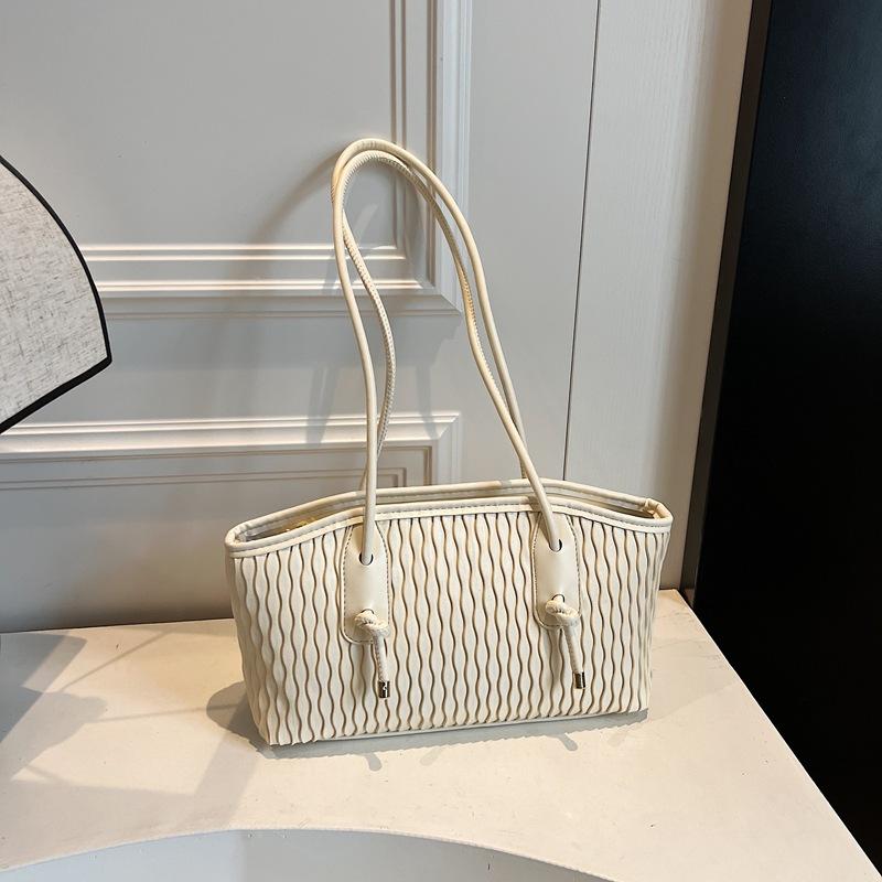 Tote Bag Women's Large Capacity 2025 New Casual Versatile Shoulder Armpit Bag Premium Sense Women's Work Commute Bag