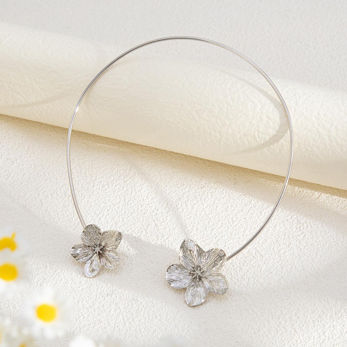 

Металлический воротник-цветок модный темпераментный холодный стиль воротник ювелирные изделия нишевые универсальные ювелирные изделия высокого класса