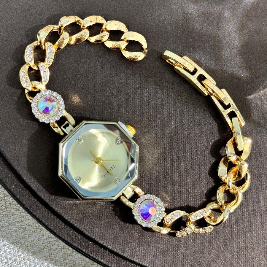 New Retro Women Watches Light Luxury Brand Octagonal Diamond Studded Dial Rainbow Bracelet Quartz Wristwatch Female Clock