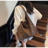 New Simple and Fashionable Autumn and Winter Personalized Design Leopard Print Large Capacity Shoulder Underarm Tote Bag