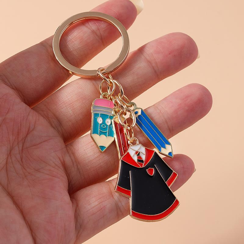 Creative Academic Dress Keychain Pencil keyring for Men Women Handbag Pendant DIY Graduation Ceremony Jewelry Gift