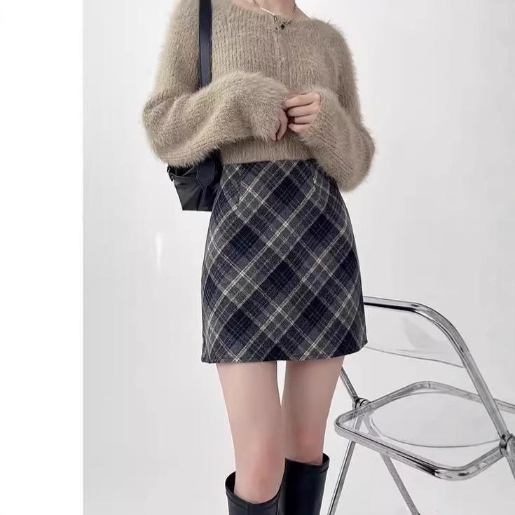 

Plus Size Woolen Plaid A-line Midi Skirt - High Waist Bodycon for Autumn/Winter M