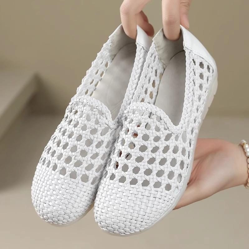 Fashion 2025 Summer Hollow Woven Breathable Shoes Women Sandals Big Size Round Toe Genuine Leather Shoes Summer Flat Casual Sandals
