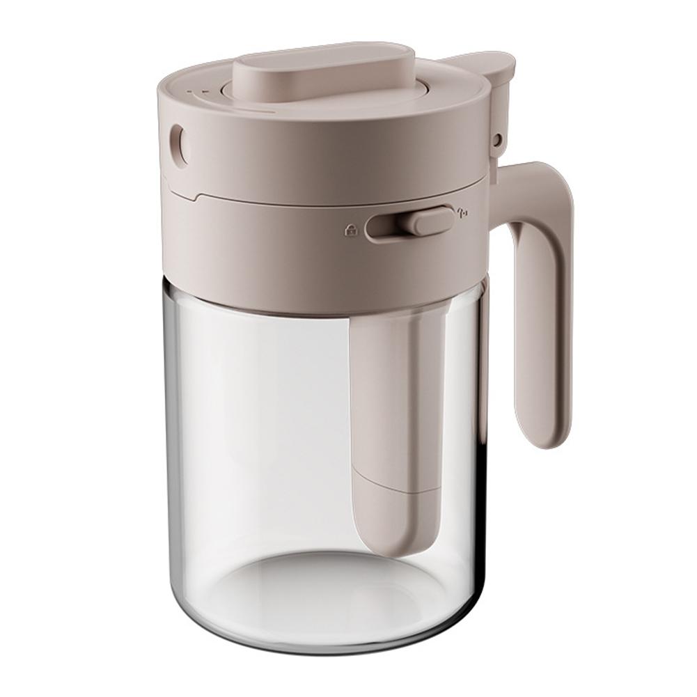 User Friendly Seasoning Container with Clear Glass and Space Saving Design