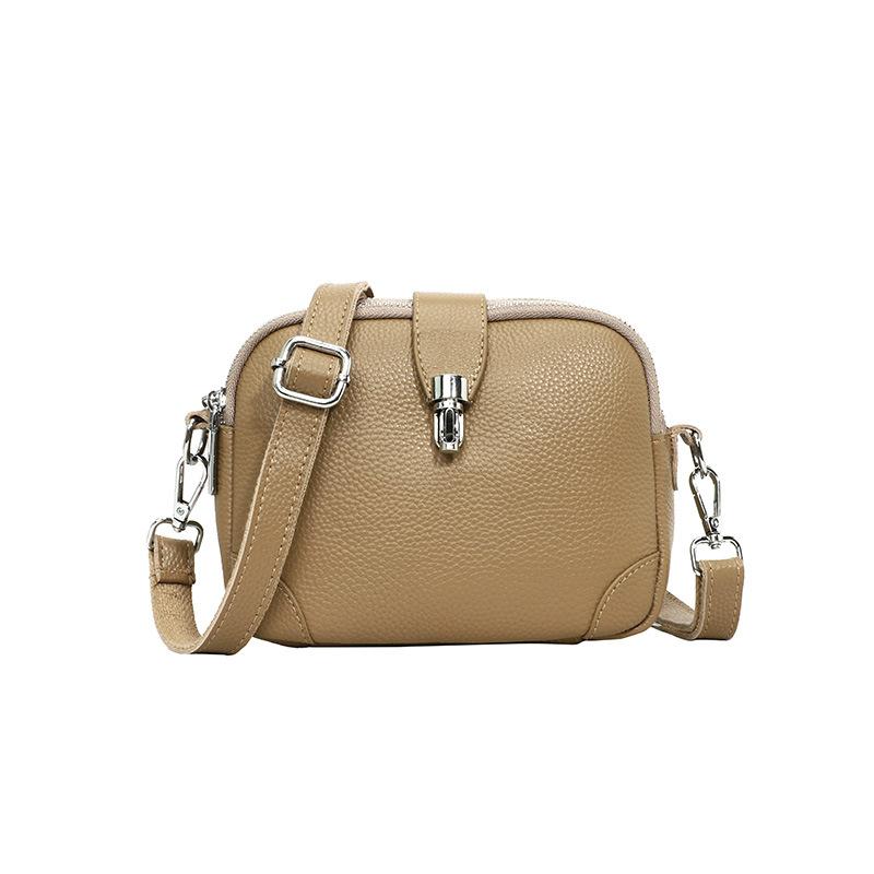 Η πρώτη στρώση γυναικεία τσάντα ώμου από δέρμα αγελάδας άνοιξη και καλοκαίρι νέα κλειδαριά τσάντα messenger από γνήσιο δέρμα μεγάλης χωρητικότητας ευέλικτη μικρή τετράγωνη τσάντα