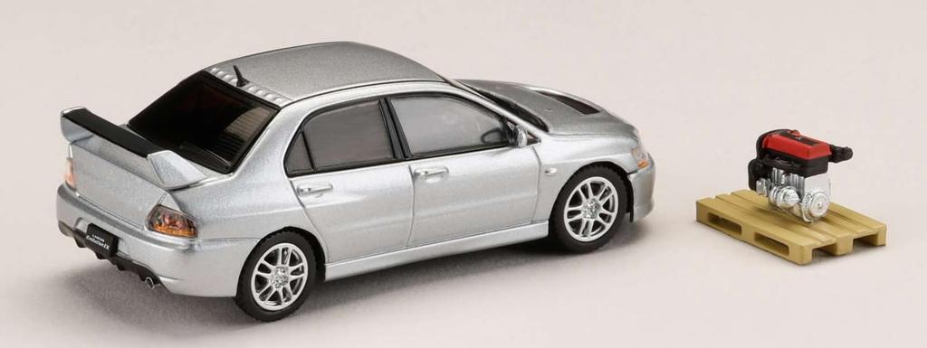 HJ64 Mitsubishi Lancer Evolution 9 GSR with Engine Display Cool Silver Finished 1/64 Model, Metallic,