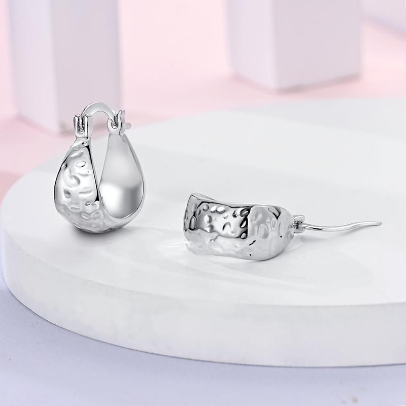 925 Sterling Silver Shining Zircon Earring Sparkling Simple Bow Irregular Curve Hoop Earring Fashion Jewelry Gifts for Women Men