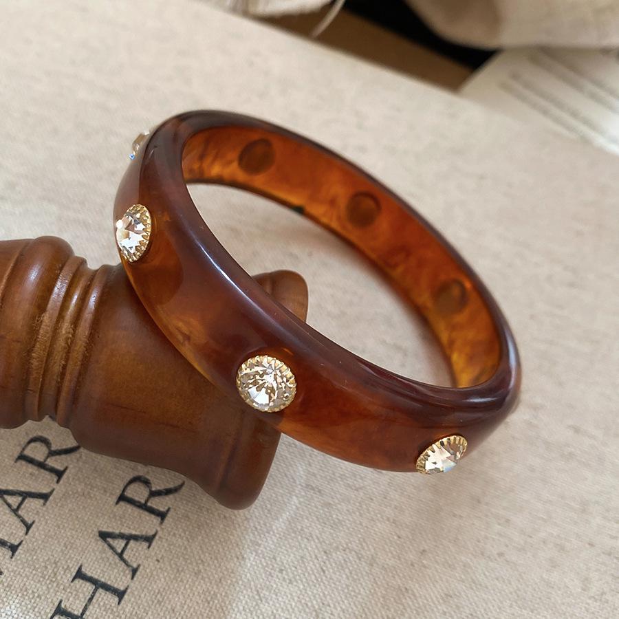 Geometric Resin Bangle: Trendy European-American Fashion Bracelet for Women