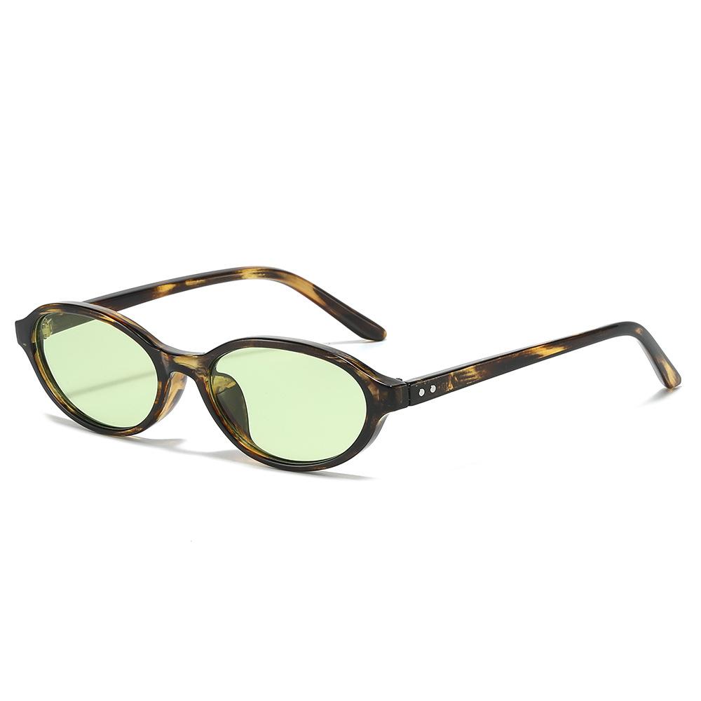  New Small Sunglasses Women Fashion Tea Shades UV400 Retro Rivets Men Punk Sun Glasses