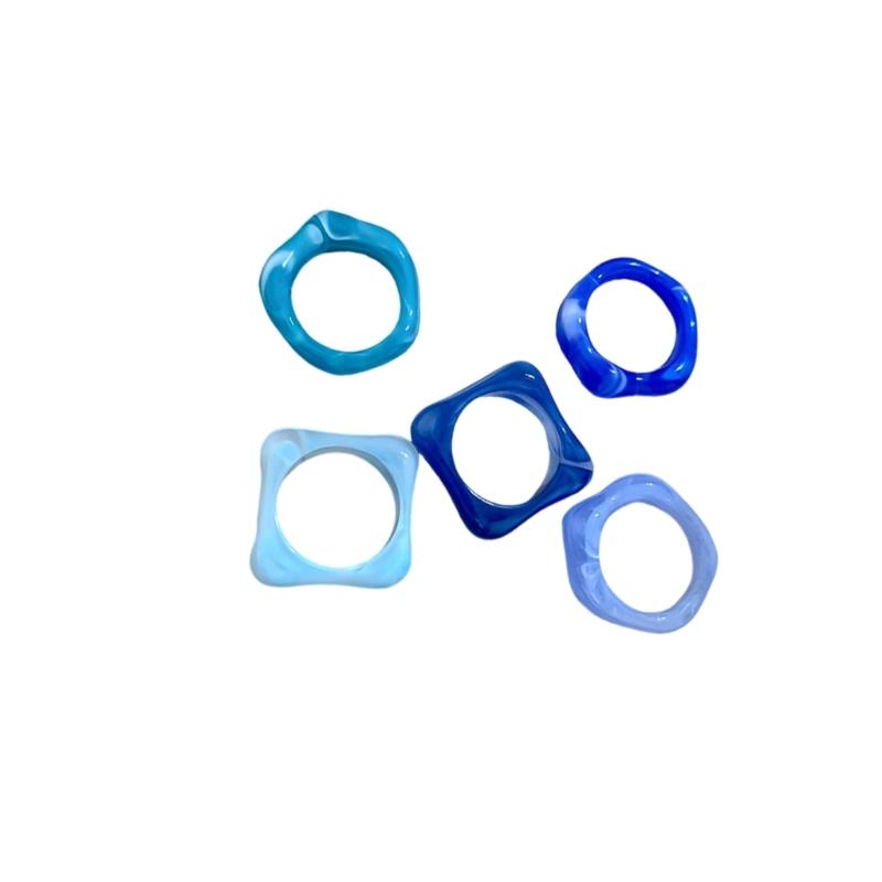 Pack of 5 Artisanal Crafted Acrylic Ombres Rings for Women Gradient Color Marbled Stackable Everyday Jewelry Gift