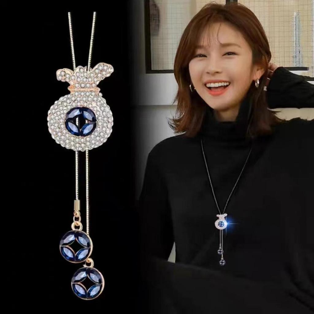 Blue Diamond Lucky Necklace: Adjustable, Luxe Sweater Chain for Women - Trendy & Versatile for Autumn/Winter