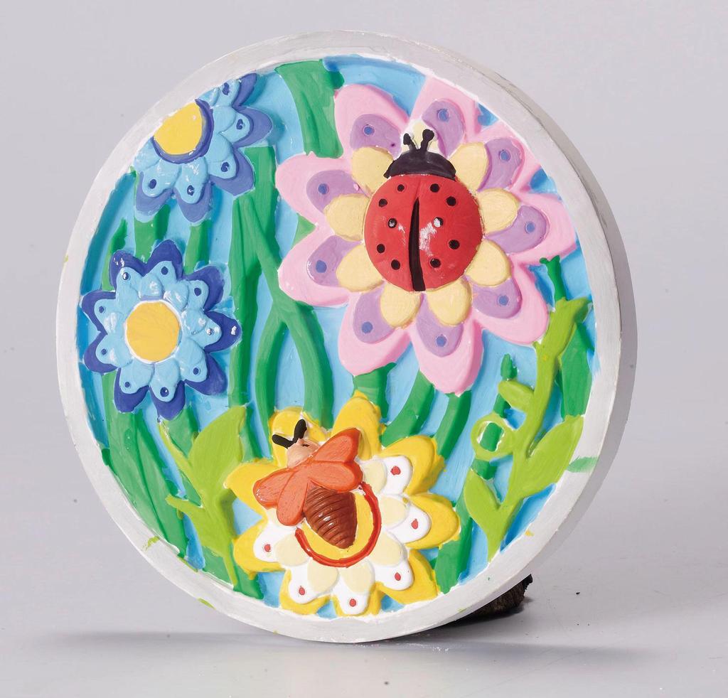 DIY Graffiti Plaster Doll Kit for Kids – Paintable Handcrafted Toy for Kindergarten Creativity.