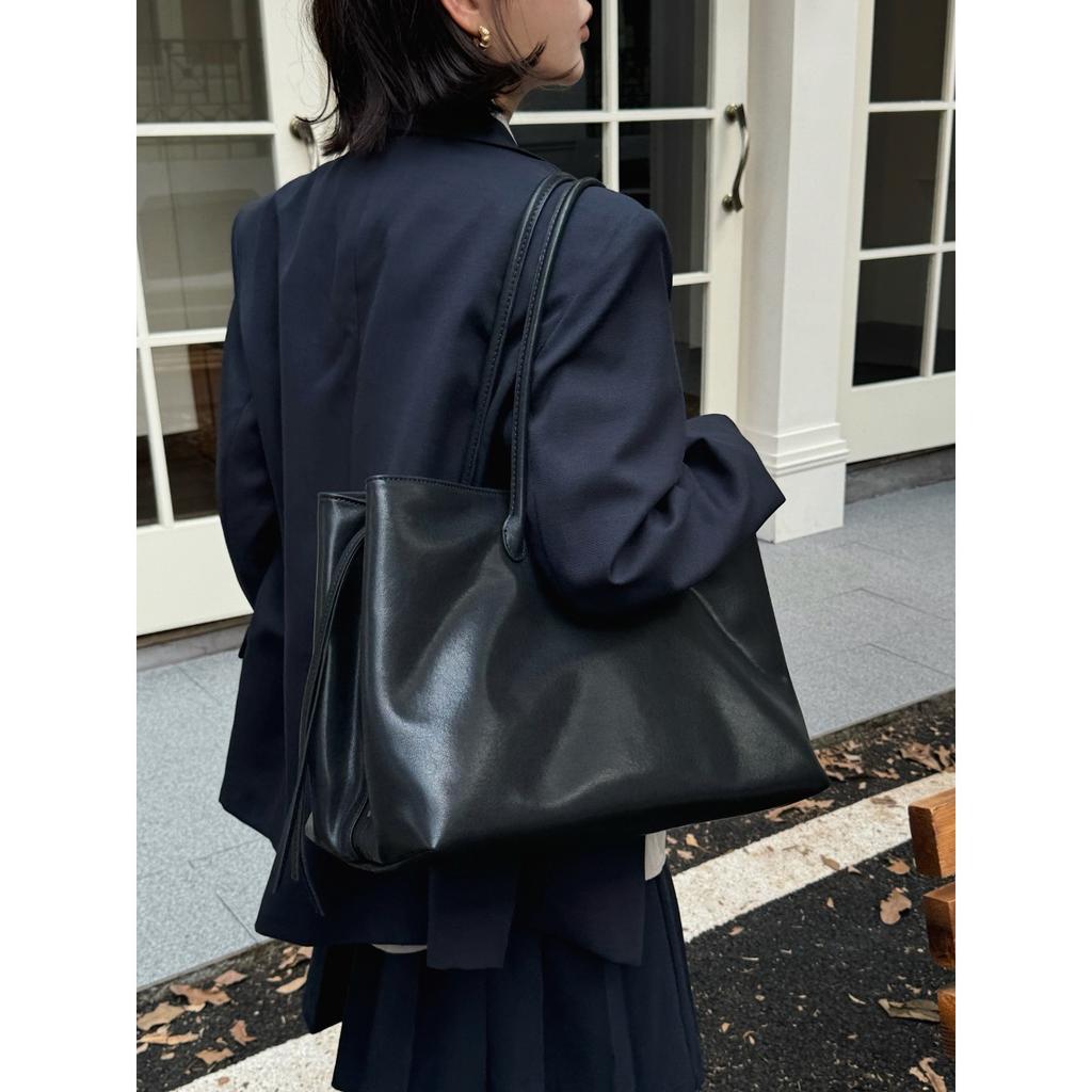 New cowhide tote bag large-capacity shoulder bag commuter leather women's bag simple niche armpit bag