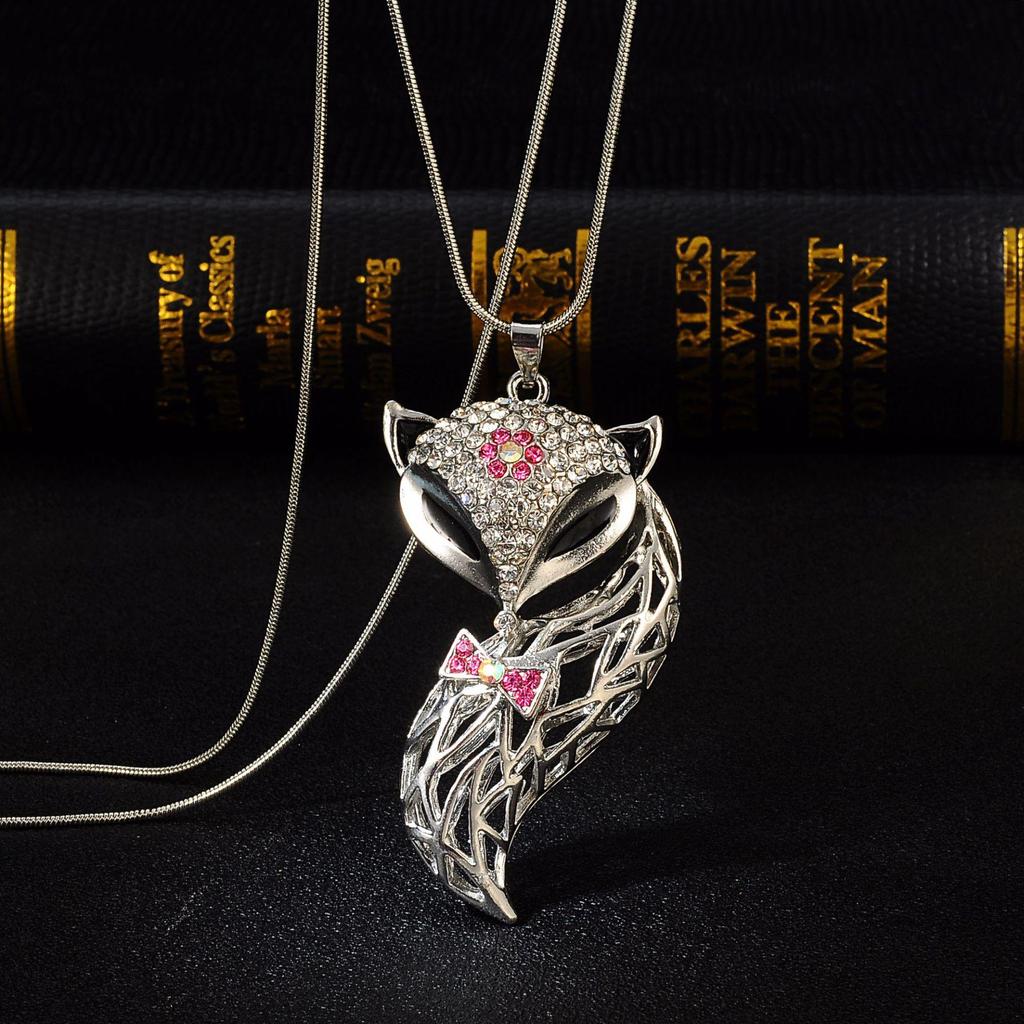 Fox Pendant Necklace with Full Diamond Crystal for Women