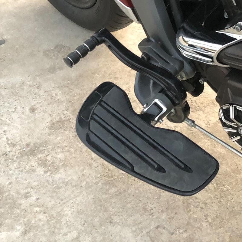 Rider Floorboards Driver Passenger Footboard Front/Rear Foot Rest Pedal Wide Footrest For Indian Scout Sixty Rogue Twenty Bobber