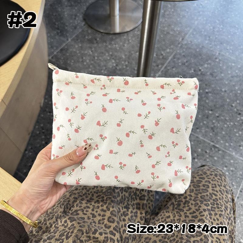 

Large Capacity Makeup Bag Flower Printed Cosmetics Bag Pen Container Pen Case Sundry Storage Bags for Travel Toiletries