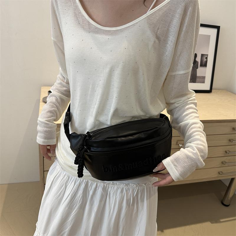 Beautiful Bag Women 2025 New Trendy Summer Personality Popular This Year Niche Messenger Breast Bag Trendy Fashion Fanny Pack