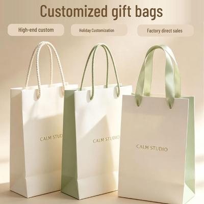 Cadeauverpakking – Cadeautassen en organza
