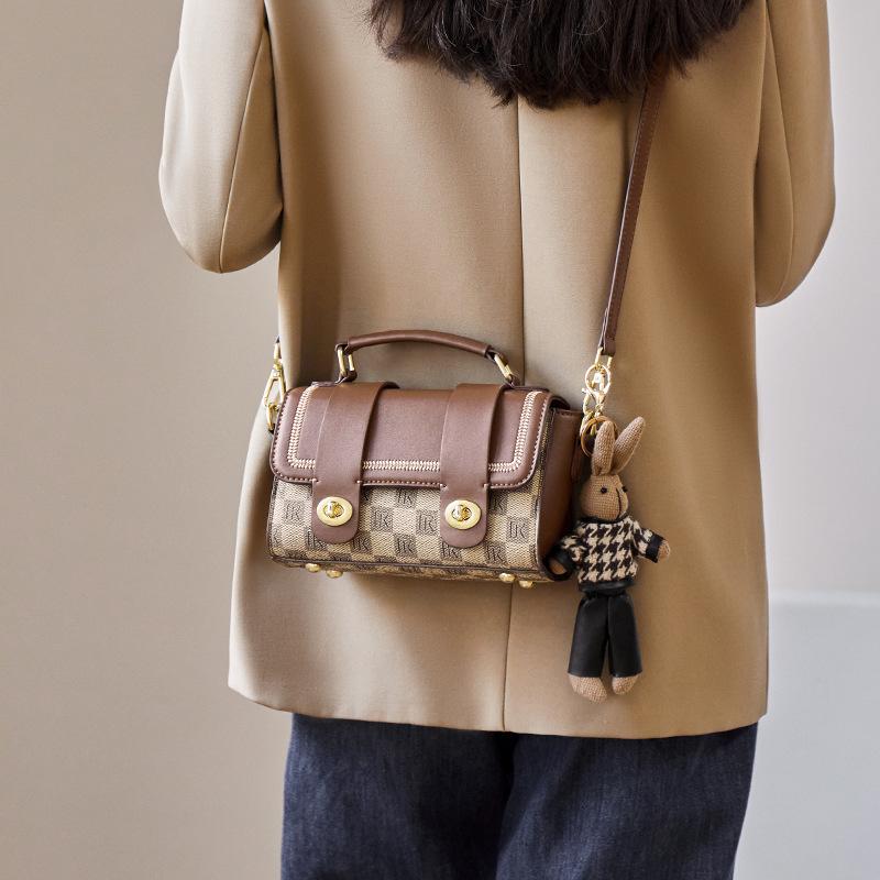 Mrs. Qiao's Trendy Bags for Women 2025 New Autumn Winter Crossbody Bag High-End Vintage Women's Shoulder Bag