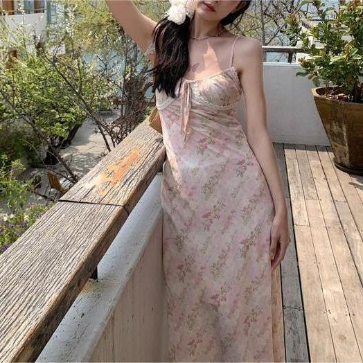 2026 Design Sense Fashion French Light Pink Suspender Floral Dress Women's New Holiday Temperament Long Dress Tide