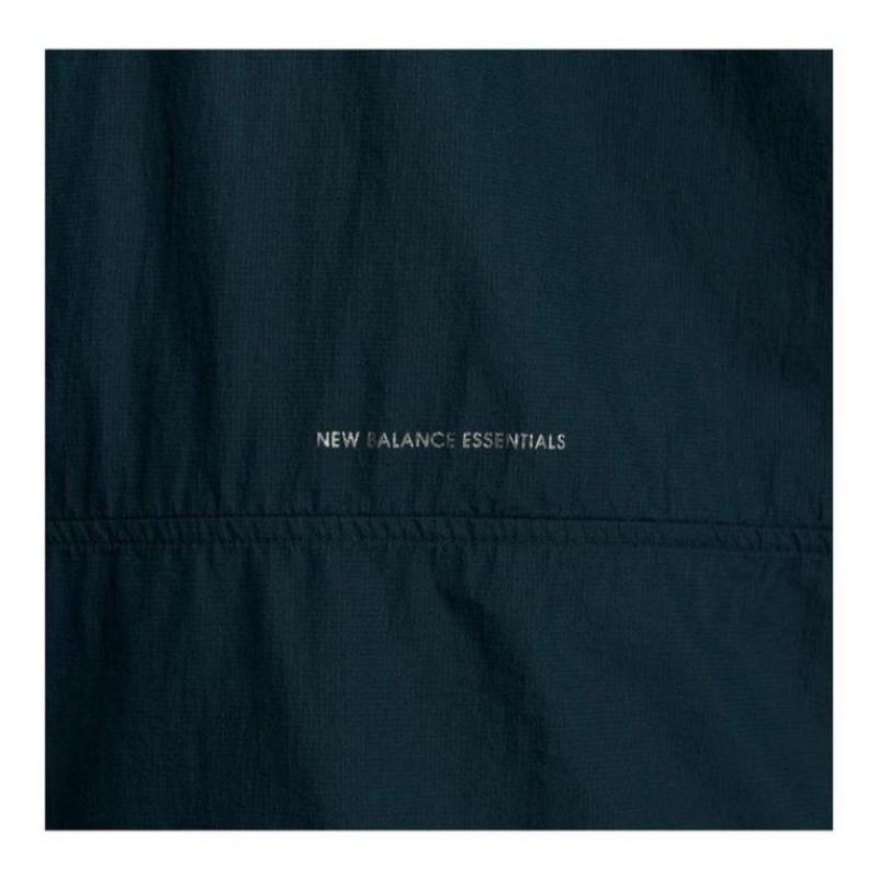 New Balance Logo Lightweight Windbreaker Nbnae21013 3