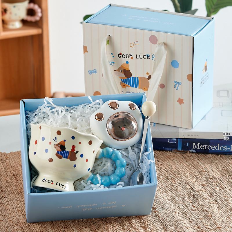 Hochwertige Cartoon-Keramiktasse Geschenk: Niedliches Mädchen-Design, Weihnachtssouvenir, Wasserbecher in Geschenkbox