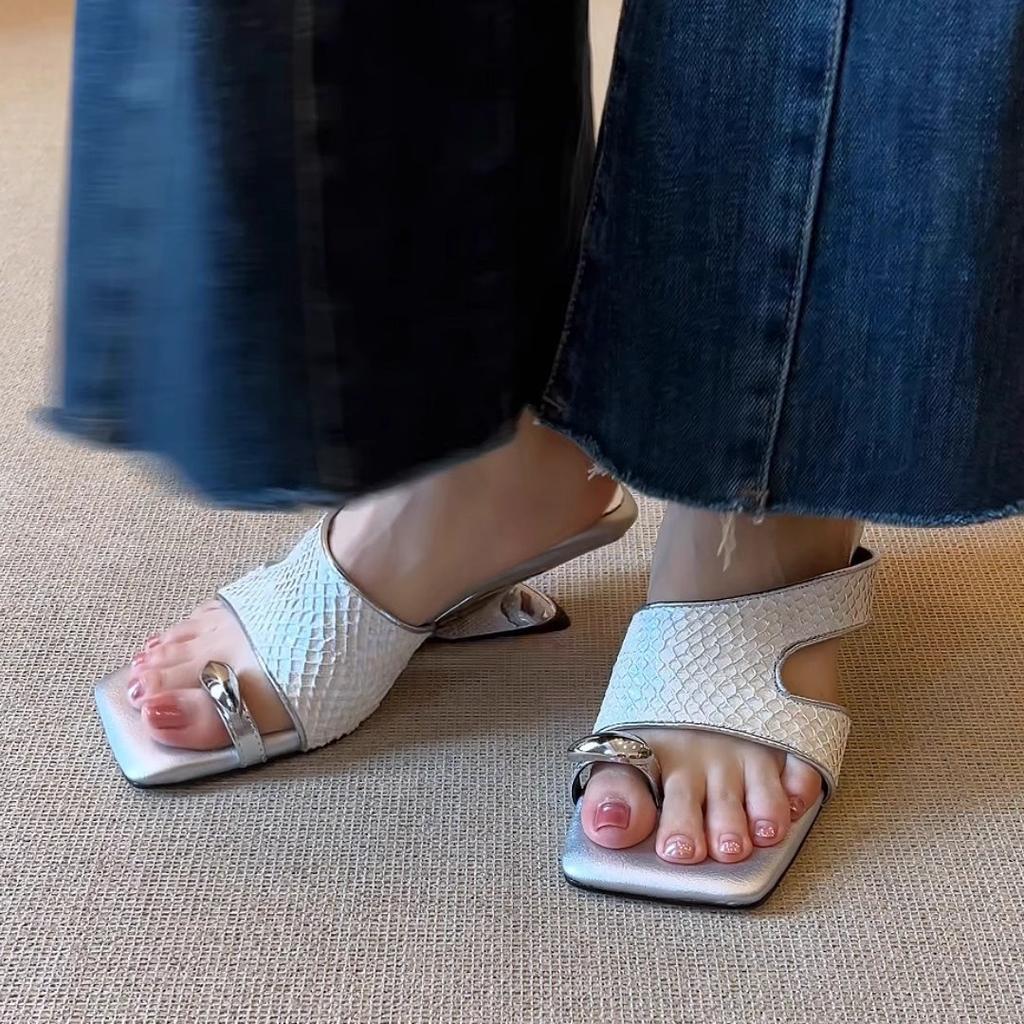 Spot version~ French elegant square head fish pattern set toe special-shaped slope heel fashionable and versatile outer wear open-toed cool slippers