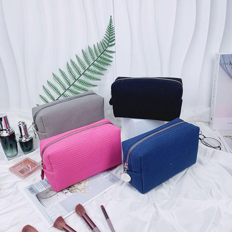 Polyester Waffle Pattern Travel Makeup Bag With Large Capacity For Women And Men