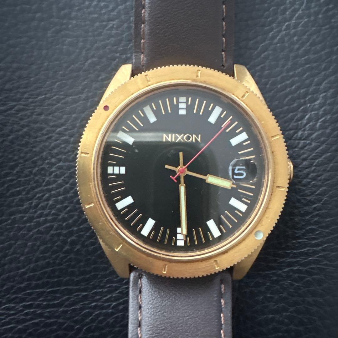 Used Weekend limited price reduction NIXON watches