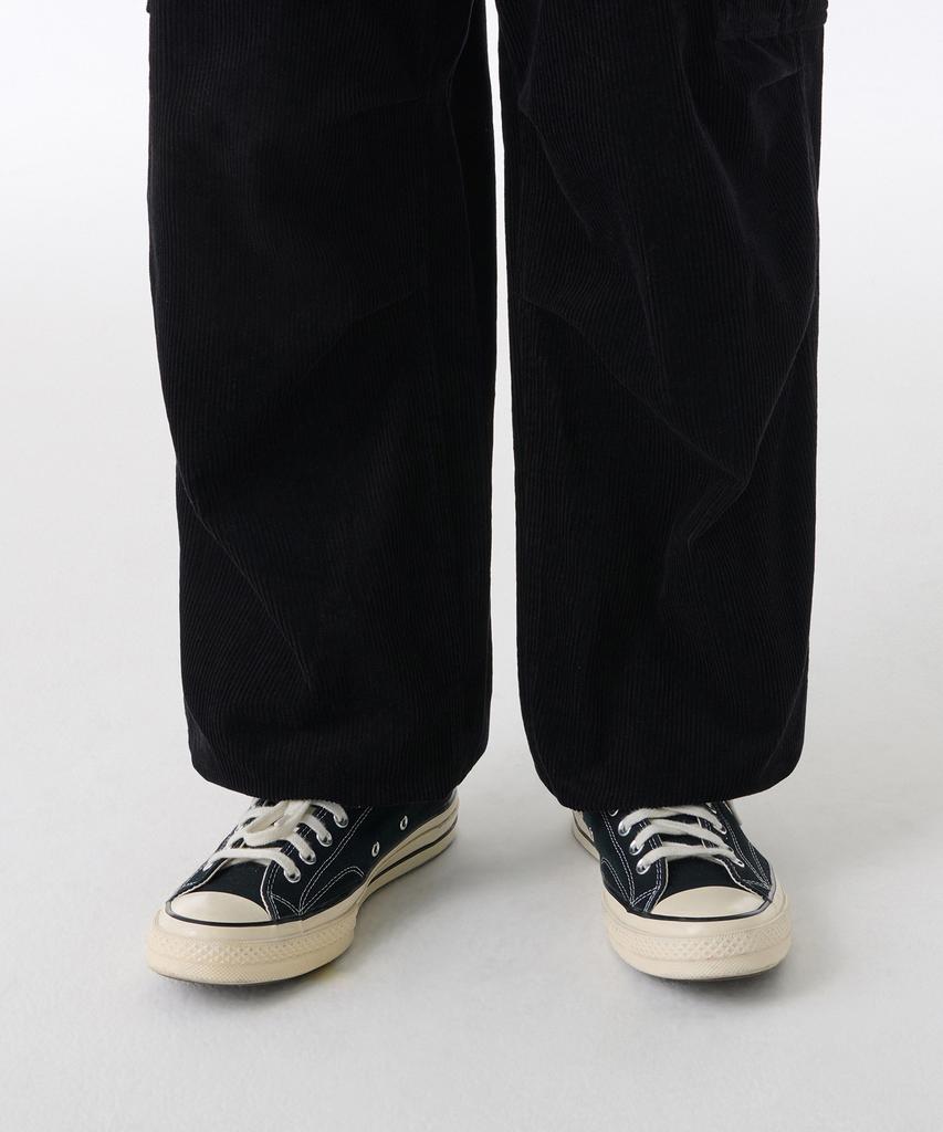 MUSINSA STANDARD Corduroy Parachute Cargo Pants [Black]