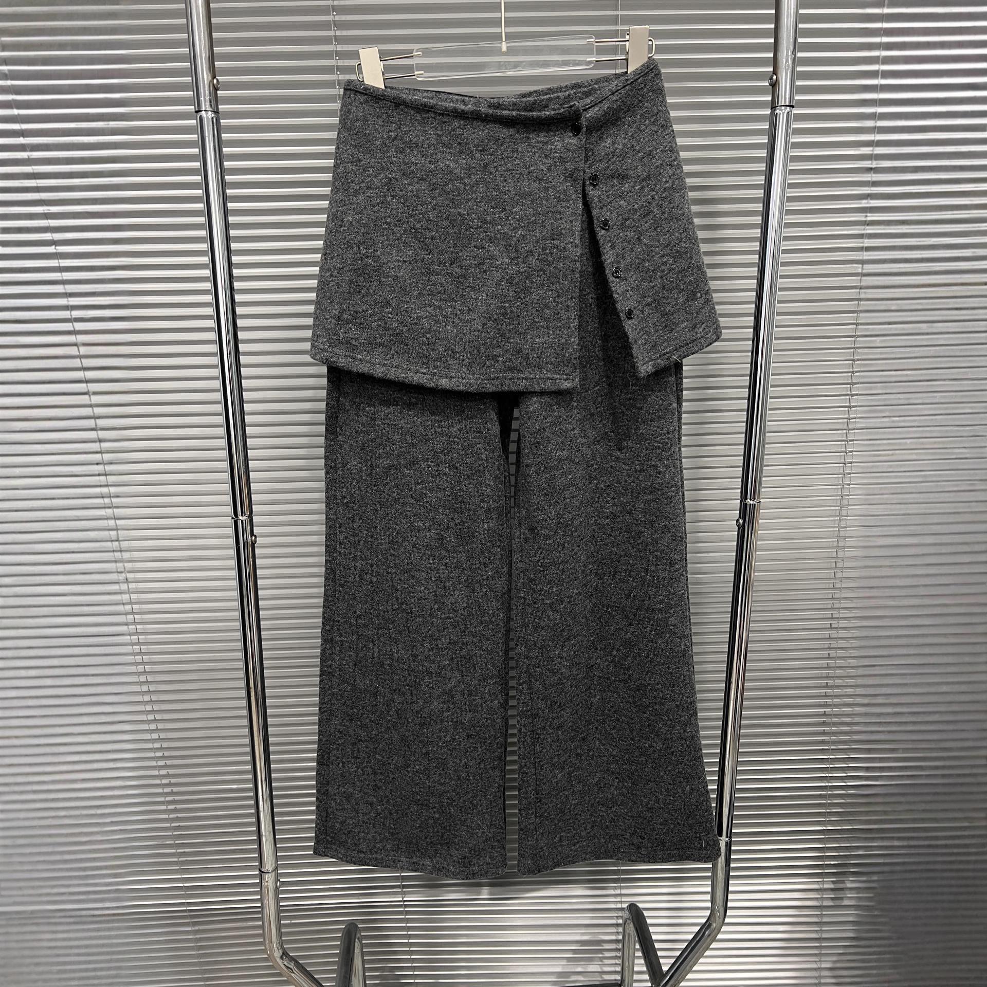 

2025 Autumn/Winter Women s Grey Wool Blend Wide-Leg Pants with Detachable Butt Cover - Lazy Style, Slimming, Casual Drapey Fit. Medium серый