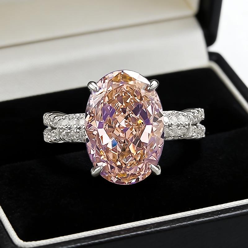 

Элегантное кольцо с морганитом цвета Розовый Лед, огранки Цветок: Овальный камень 9x13 мм, Четырехзубцовая закрепка, Двойной ряд мелких бриллиантов. Size 6