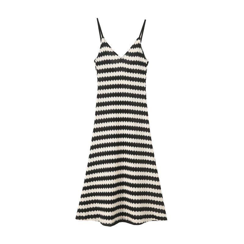 Fashion Wind 2024 New Fall Women's Clothing Sling Vacation Style Stripes Mid Length Long Length Dress 2298626