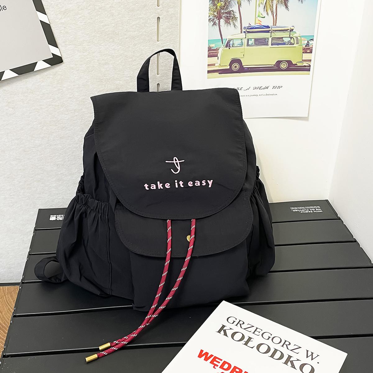 

New women s schoolbag nylon waterproof college wind large capacity backpack casual fashion travel bag чорний